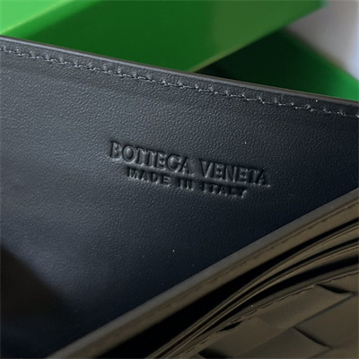 BV Card holder In Calfskin Leather Black