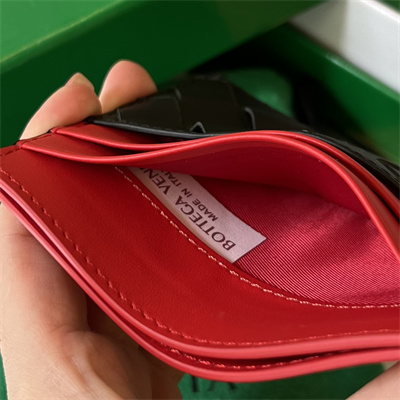 BV Card holder In Calfskin Leather Black/Red