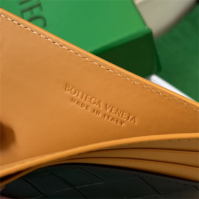 BV Card holder In Calfskin Leather Space/Gold