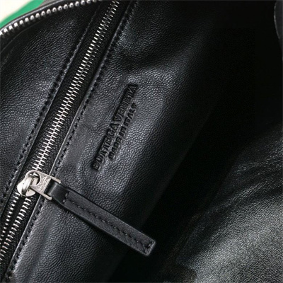 BV Teen Jodie In Lambskin Leather Black Color