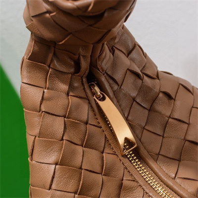 BV Teen Jodie In Lambskin Leather Caramel Color