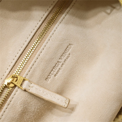 BV Teen Jodie In Suede Lt Beige Color