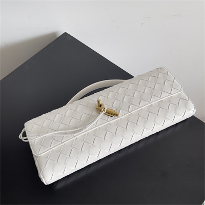 BV Long Clutch Andiamo With Handle In Lambskin Leather White Color