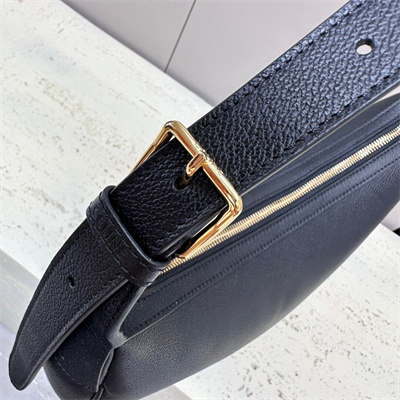 Celine Medium Heloise  Bag Cuir Triomphe In Supple Calfskin Black