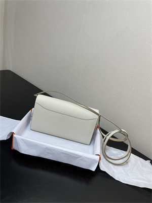 Constance To Go Wallet Epsom Leather Gold Tone Metal In Craie Color HS