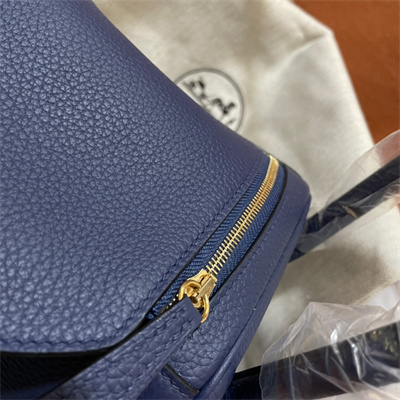 Lindy Bag Taurillon Clemence Leather 26/30CM Gold Tone Metal In Bleu Saphir Color HS