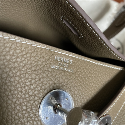 Lindy Bag Taurillon Clemence Leather 26/30CM Silver Tone Metal In Etoupe Color HS