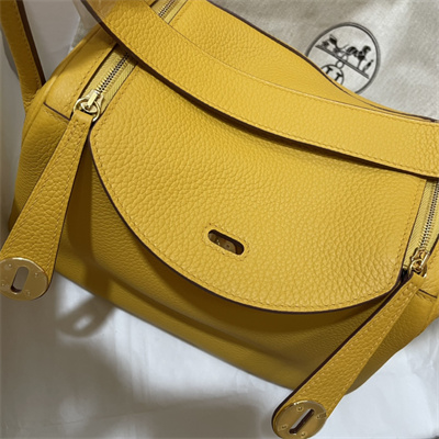 Lindy Bag Taurillon Clemence Leather 26/30CM Gold Tone Metal In Jaune Amber Color HS