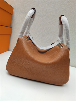 Lindy Bag Taurillon Clemence Leather 26/30CM Silver Tone Metal In Gold Color HS