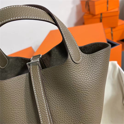 Picotin Lock Bag Togo Leather 18/22CM Gold/Silver Tone Metal In Etoupe Color HS