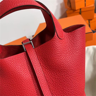 Picotin Lock Bag Togo Leather 18/22CM Gold/Silver Tone Metal In Red Color HS