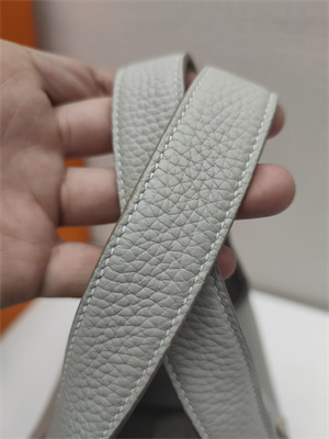 Picotin Lock Bag Togo Leather 18/22CM Gold/Silver Tone Metal In Pearl Grey Color HS