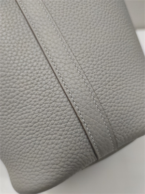 Picotin Lock Bag Togo Leather 18/22CM Gold/Silver Tone Metal In Pearl Grey Color HS