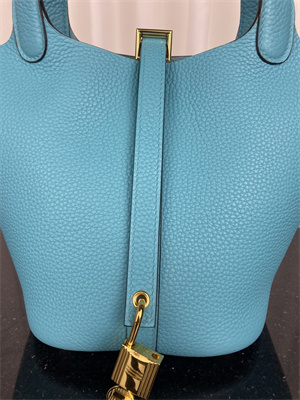 Picotin Lock Bag Taurillon Clemence Leather 18/22CM Gold/Silver Tone Metal In Bleu Du Nord Color HS