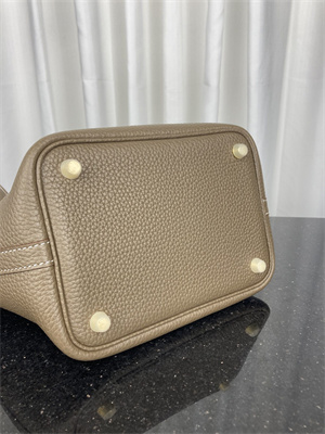 Picotin Lock Bag Taurillon Clemence Leather 18/22CM Gold/Silver Tone Metal In Etoupe Color HS