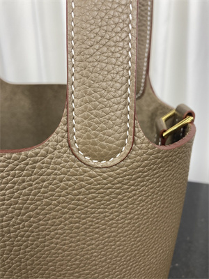 Picotin Lock Bag Taurillon Clemence Leather 18/22CM Gold/Silver Tone Metal In Etoupe Color HS