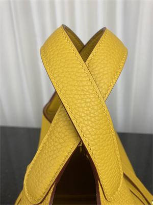 Picotin Lock Bag Taurillon Clemence Leather 18/22CM Gold/Silver Tone Metal In Jaune Amber Color HS