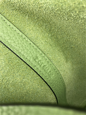 Picotin Lock Bag Taurillon Clemence Leather 18/22CM Gold/Silver Tone Metal In Vert Criquet Color HS