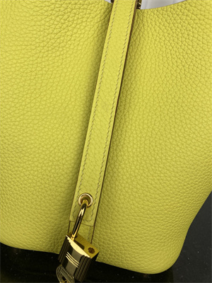 Picotin Lock Bag Taurillon Clemence Leather 18/22CM Gold/Silver Tone Metal In Jaune Poussin Color HS