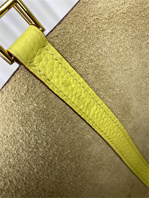 Picotin Lock Bag Taurillon Clemence Leather 18/22CM Gold/Silver Tone Metal In Jaune Poussin Color HS