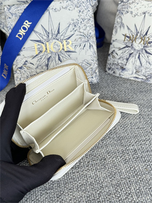 CD Caro Zippy Card Holder Supple Cannage Calfskin White Color S5034