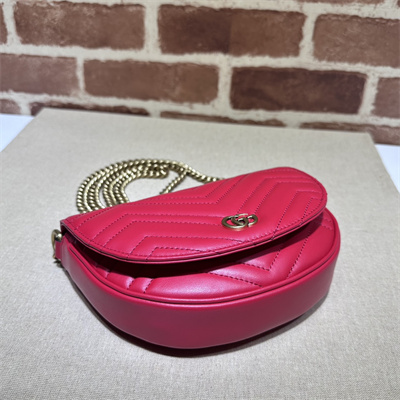 Gucci GG MARMONT MATELASS?? CHAIN MINI BAG Red 746431