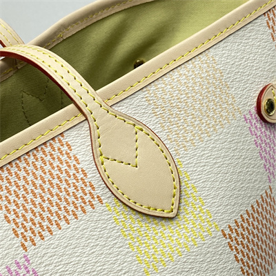 L.V Neverfull MM Bag Damier Giant Coated Canvas N40668