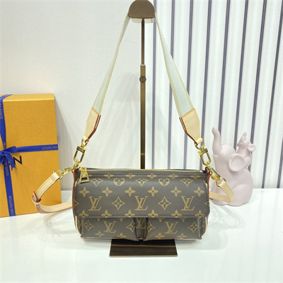 L.V Vibe Handbag In Monogram Canvas M46999