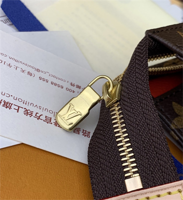 L.V Trio Toilet Pouch Monogram Canvas M47195