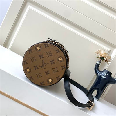 L.V Canoé Bucket Bag In Reverse Monogram Canvas Black M83480