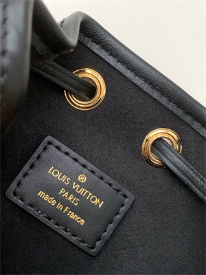 L.V Canoé Bucket Bag In Reverse Monogram Canvas Black M83480