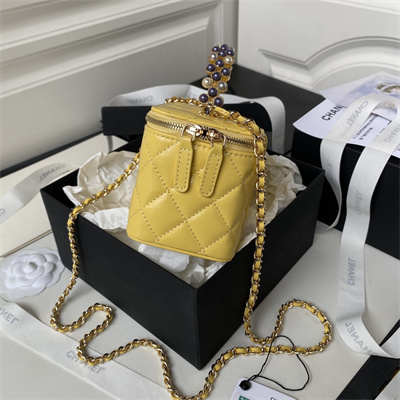 Cha.nel Vanity Case Top Handle With Chain Shiny Crumpled Lambskin, Imitation Pearls & Gold-Tone Metal Yellow AP3804