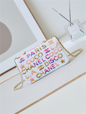 Cha.nel Clutch Sequins & Gold-Tone Metal White AS4561