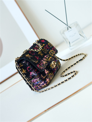 Cha.nel Clutch Sequins & Gold-Tone Metal Black AS4561