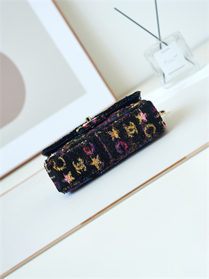 Cha.nel Clutch Sequins & Gold-Tone Metal Black AS4561