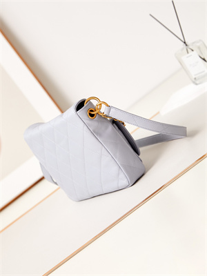 Chanel Hobo Handbag Shiny calfskin Gold Tone Metal Blue AS4743