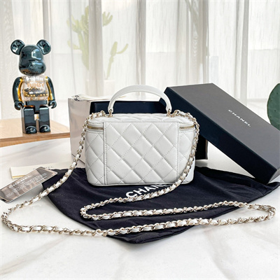 Chanel Vanity Case With Chain Lambskin Gold Tone Metal White AP2199