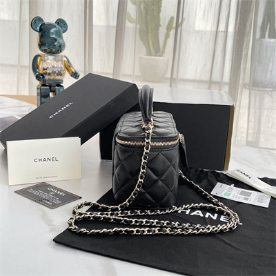 Chanel Vanity Case With Chain Lambskin Gold Tone Metal Black AP2199