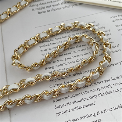 Chanel Clutch With Chain Lambskin Gold Tone Metal White AP3795