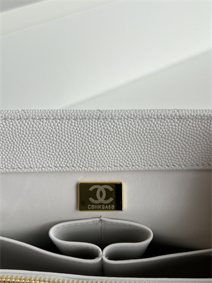 Cha.nel Large Coco Handle Bag Grained Calfskin Lt Gold Metal White A92991