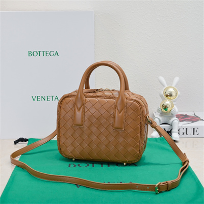 BV Small Getaway Top Handle Bag Lambskin Dk Praline