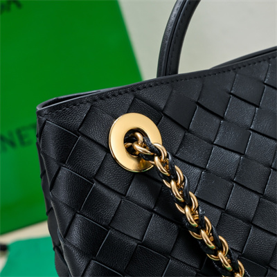 BV Small Andiamo Top handle bag With Chain Lambskin Leather Black