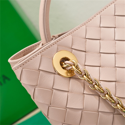 BV Small Andiamo Top handle bag With Chain Lambskin Leather Lotus