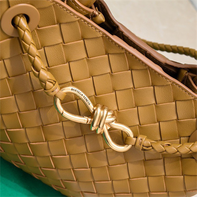 BV Small Andiamo Top handle bag Lambskin Leather Brown