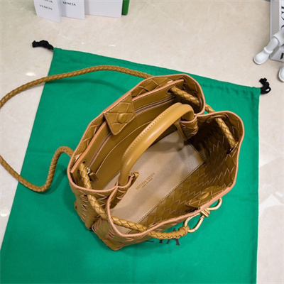 BV Small Andiamo Top handle bag Lambskin Leather Brown