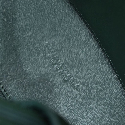 BV Small Andiamo Top handle bag Lambskin Leather Raintree