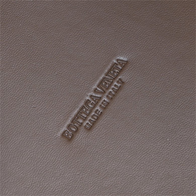 BV Large Andiamo Top handle bag Lambskin Leather Taupe Grey