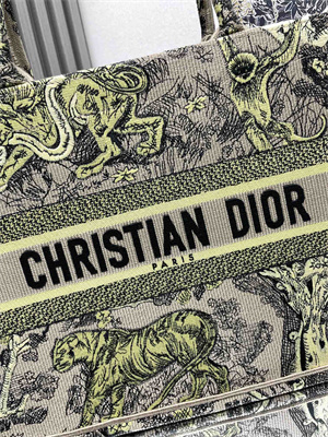 CD Medium Dioriviera Dior Book Tote Raffia with Aquamarina Toile de Jouy Sauvage Embroidery Yellow