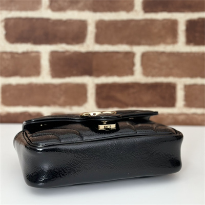 Gucci GG MARMONT Small  Shoulder Bag Patent Leather Black 446744