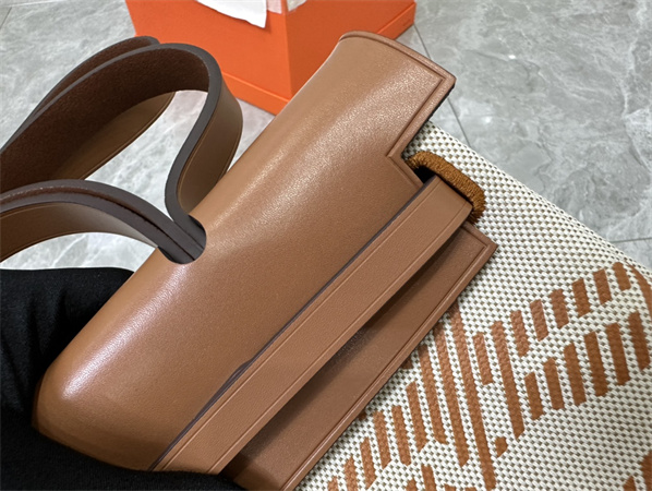 Her.mes Herbag 31 Canvas and Calfskin With Printing